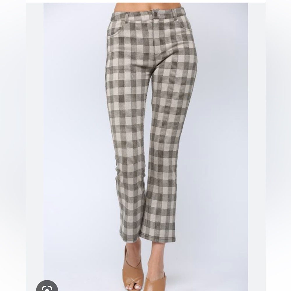 Plaid crop pants